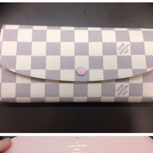 Louis Vuitton Emilie Damier Wallet